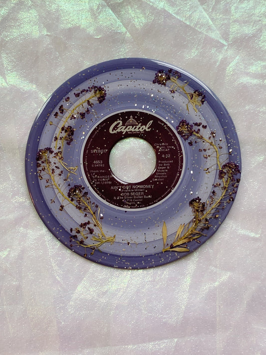 ain’t got no money